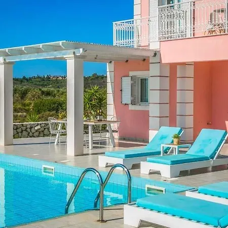 Sleeps 4 Pool Air Con Wifi Karavádosz